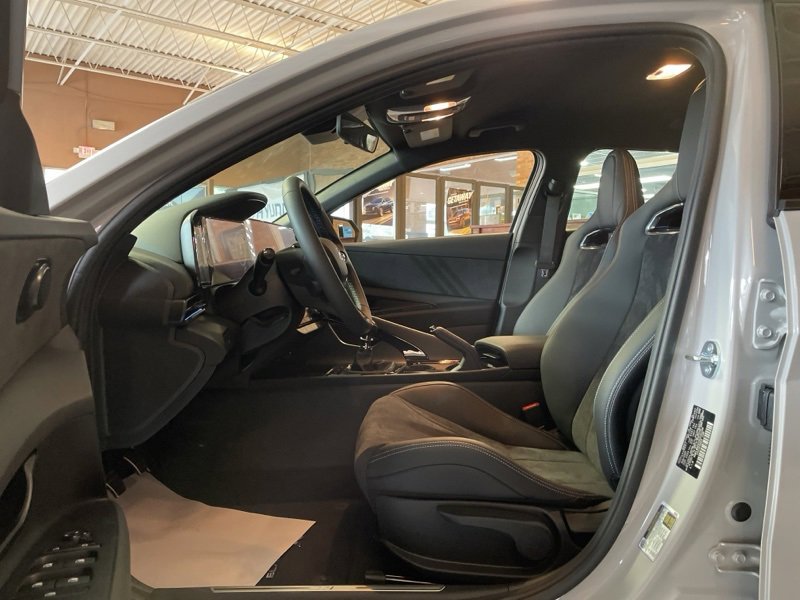 New 2025 Hyundai Elantra N image 18