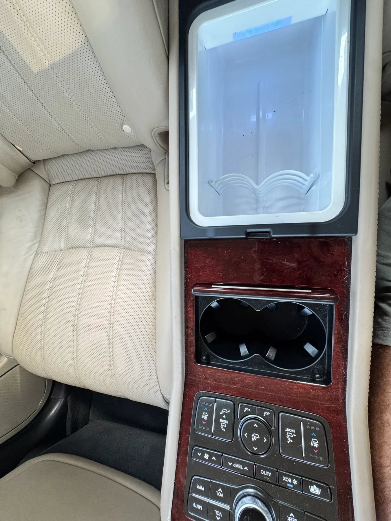 Used 2011 Hyundai Equus Ultimate RWD image 23
