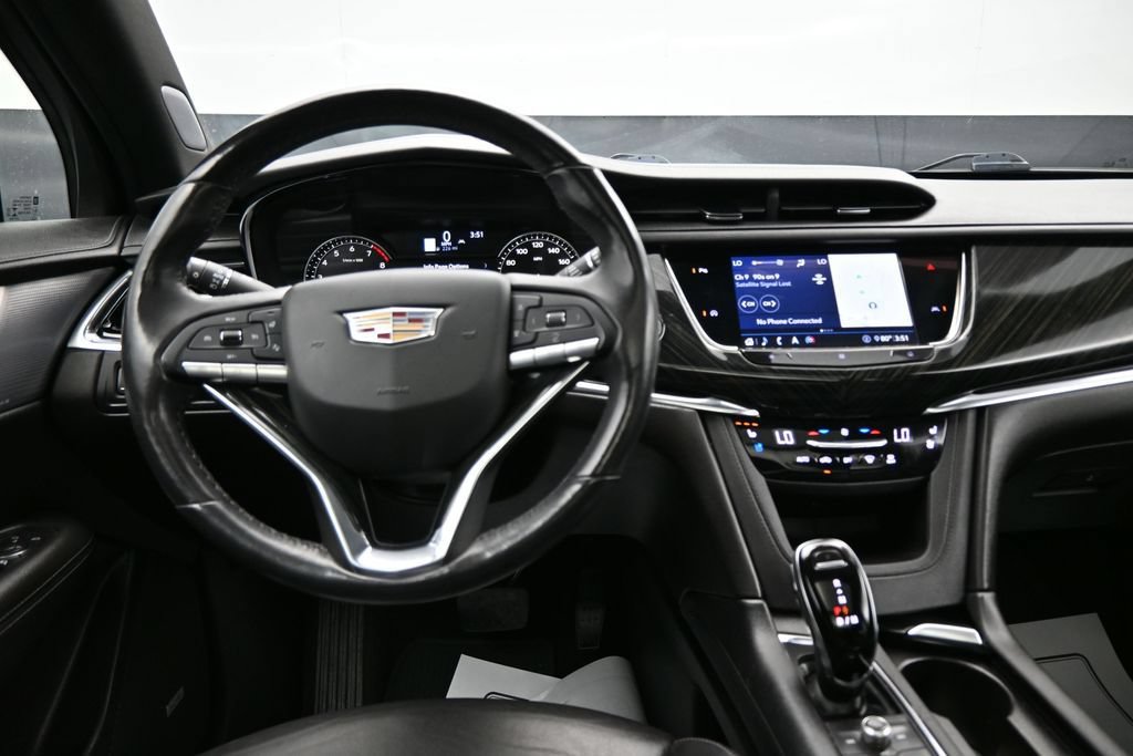 Used 2020 Cadillac XT6 Premium Luxury AWD/4WD image 14
