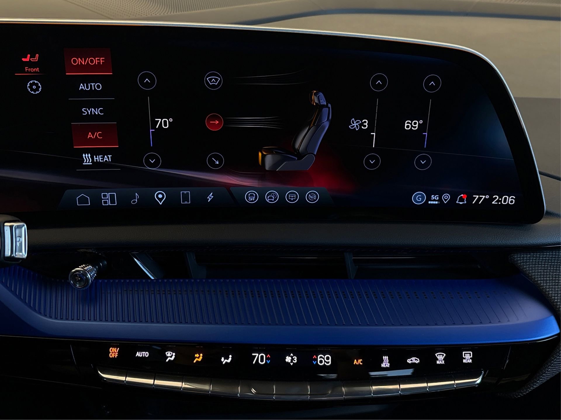 New 2026 Cadillac Optiq V image 25