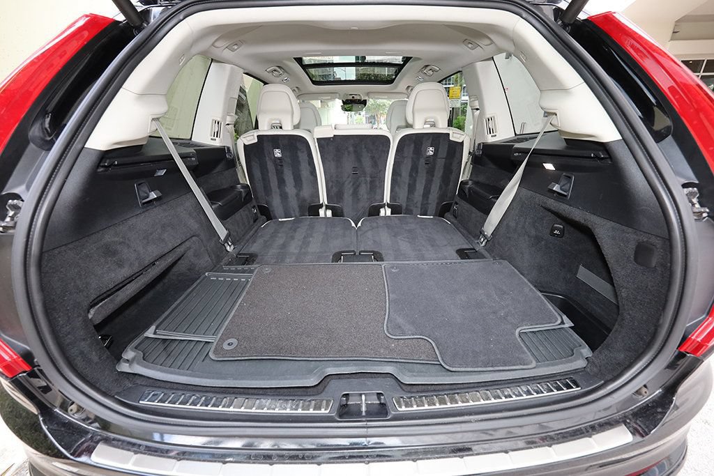 Used 2018 Volvo XC90 T6 Momentum w/ Convenience Package AWD/4WD image 36