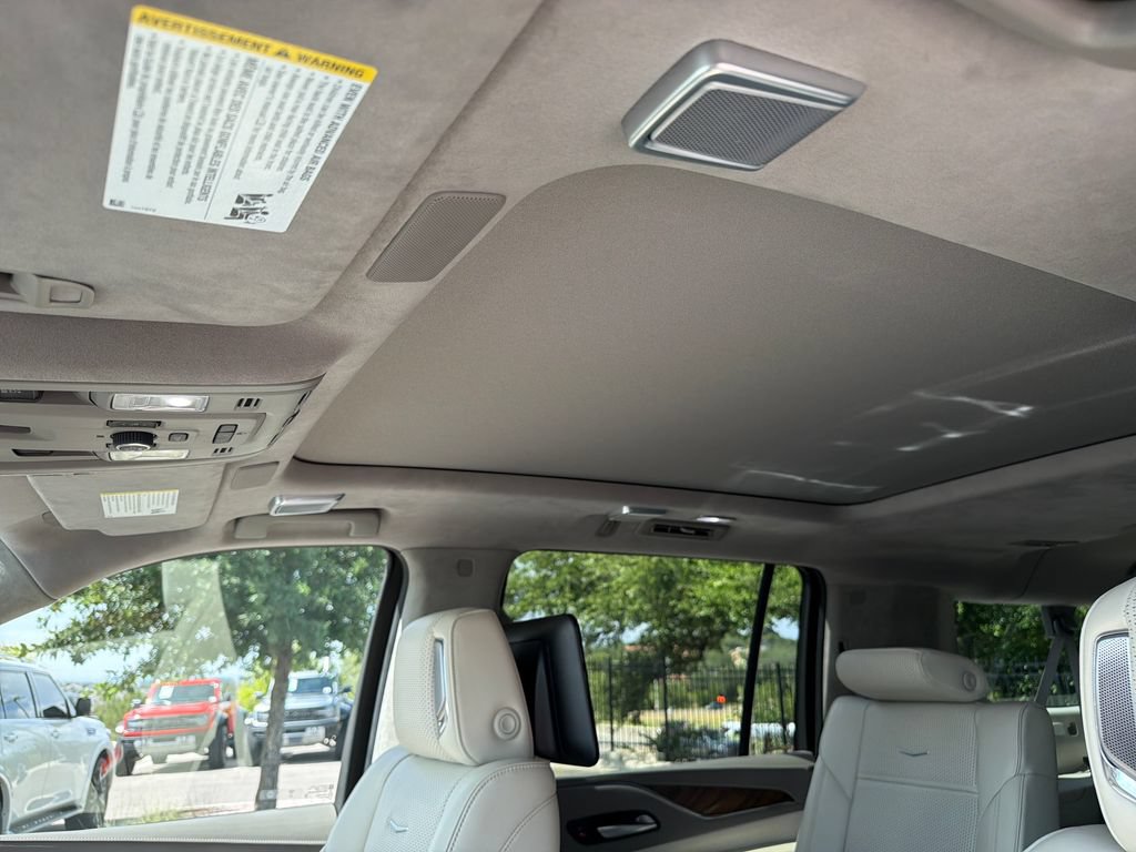 Used 2024 Cadillac Escalade ESV Sport Platinum w/ LPO, Floor Liner Package AWD/4WD image 33