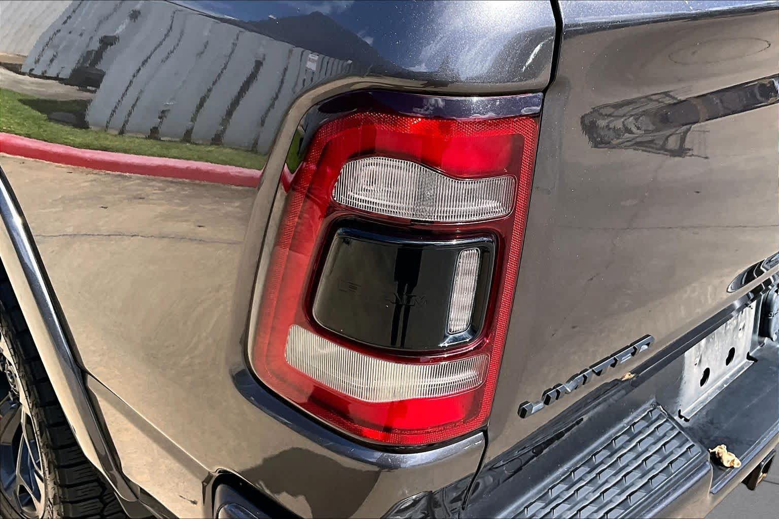Used 2024 RAM 1500 Limited AWD/4WD image 27