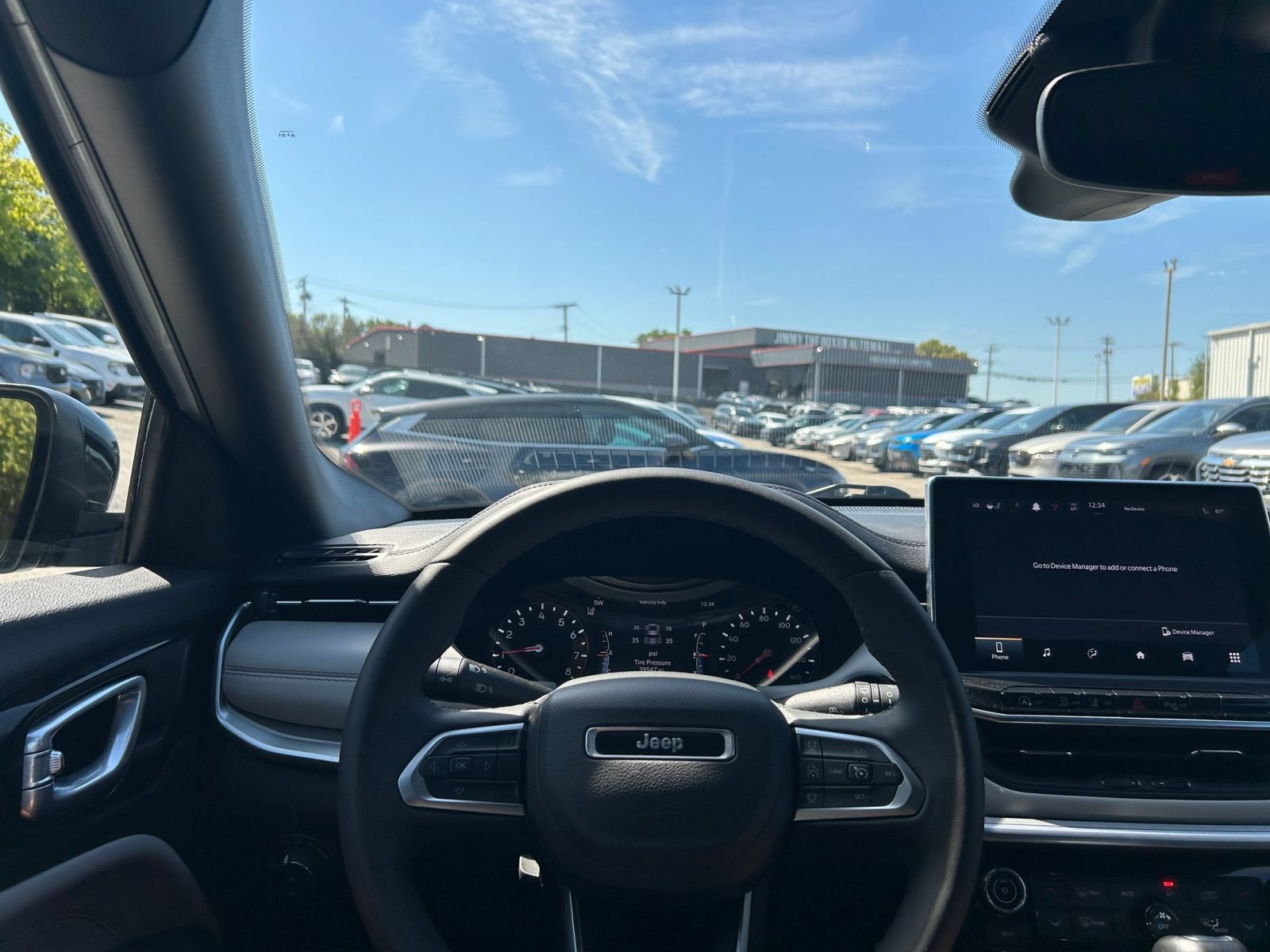 Used 2025 Jeep Compass Limited AWD/4WD image 28