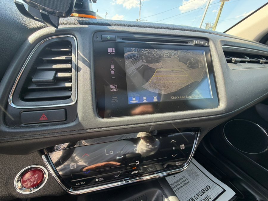 Used 2018 Honda HR-V EX image 11