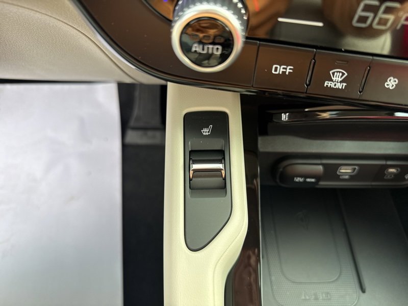 New 2025 Kia Telluride S image 42