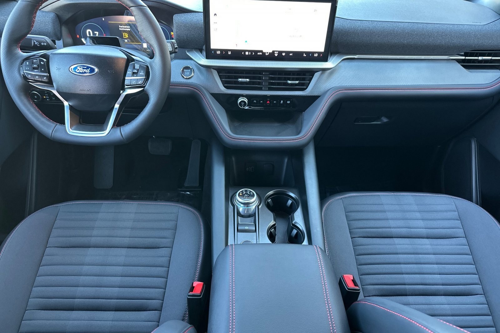 New 2026 Ford Explorer ST-Line w/ ST-Line Street Pack image 13