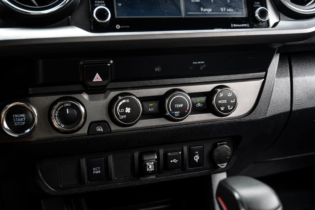 Used 2020 Toyota Tacoma TRD Off-Road AWD/4WD image 23