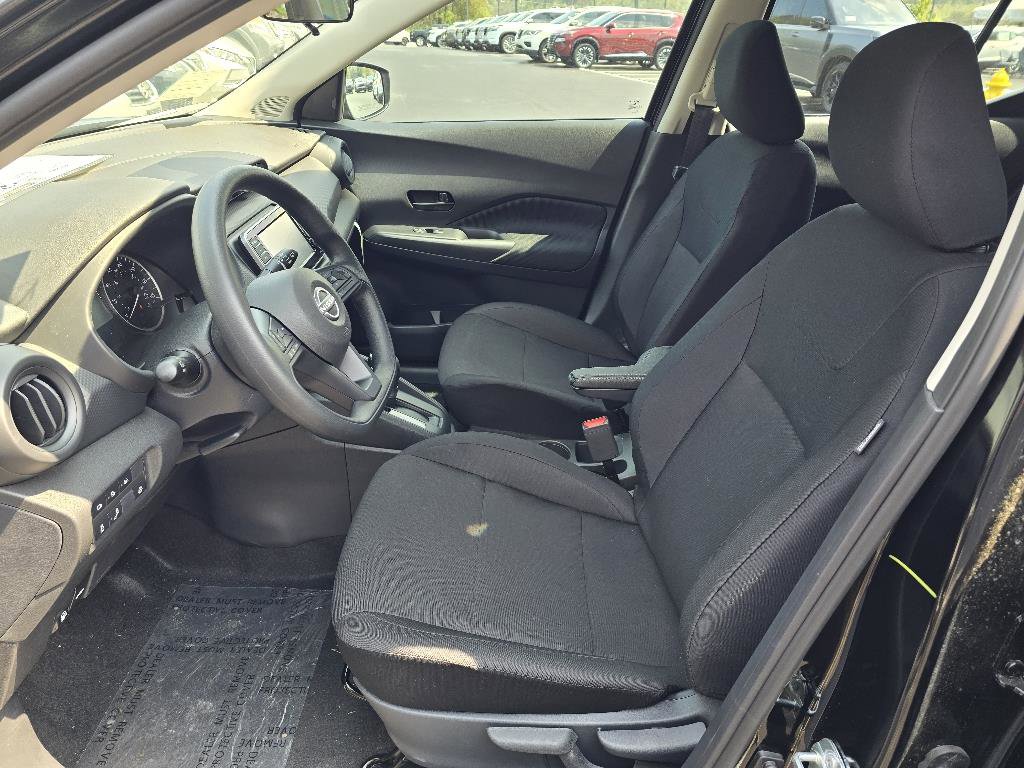 New 2025 Nissan Kicks Play S image 12