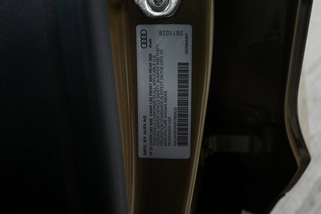 Used 2024 Audi RS e-tron GT image 16