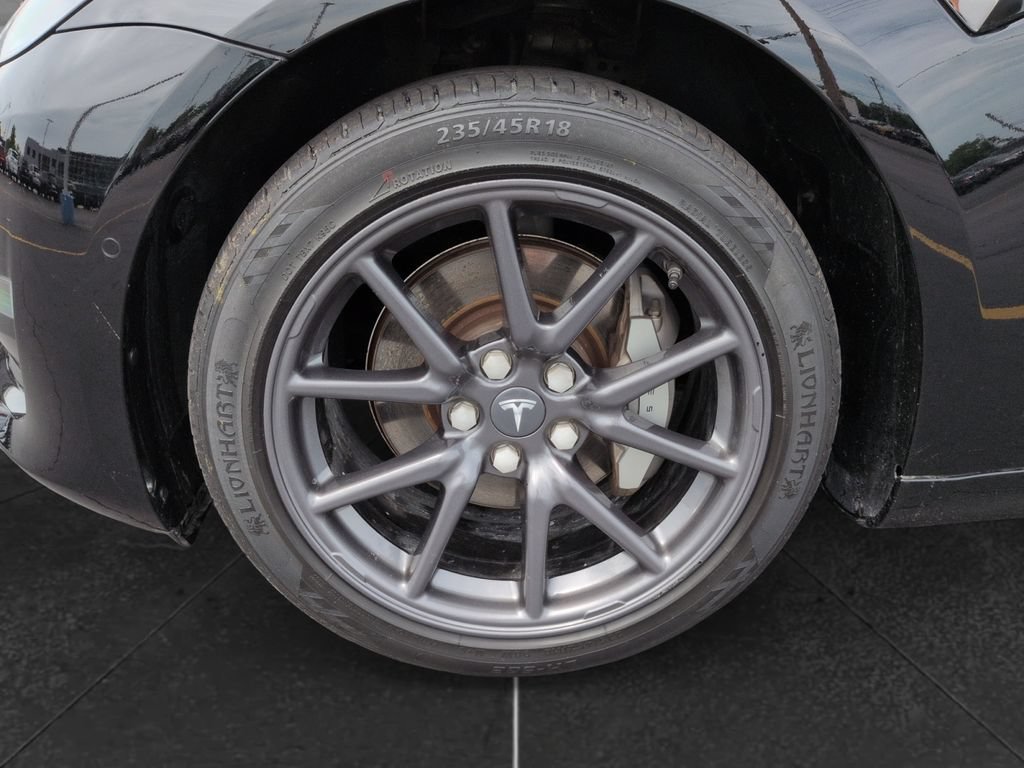 Used 2018 Tesla Model 3 Mid Range RWD image 12