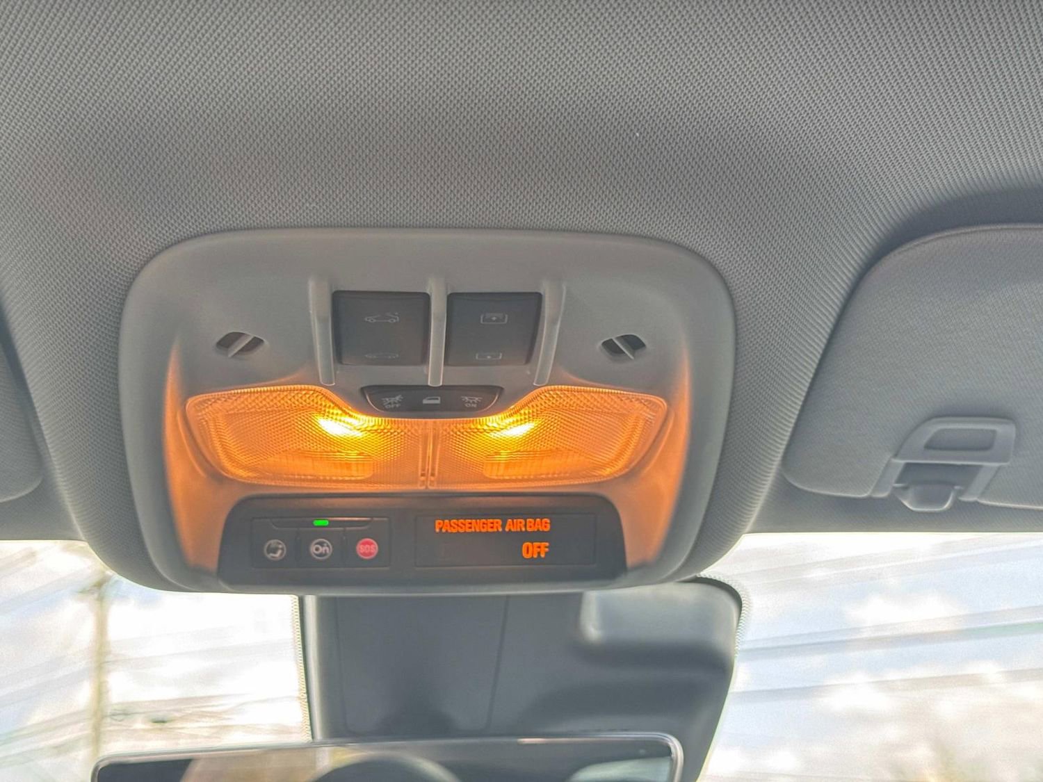 Used 2022 Chevrolet Bolt EUV Premier w/ Sun & Sound Package image 25