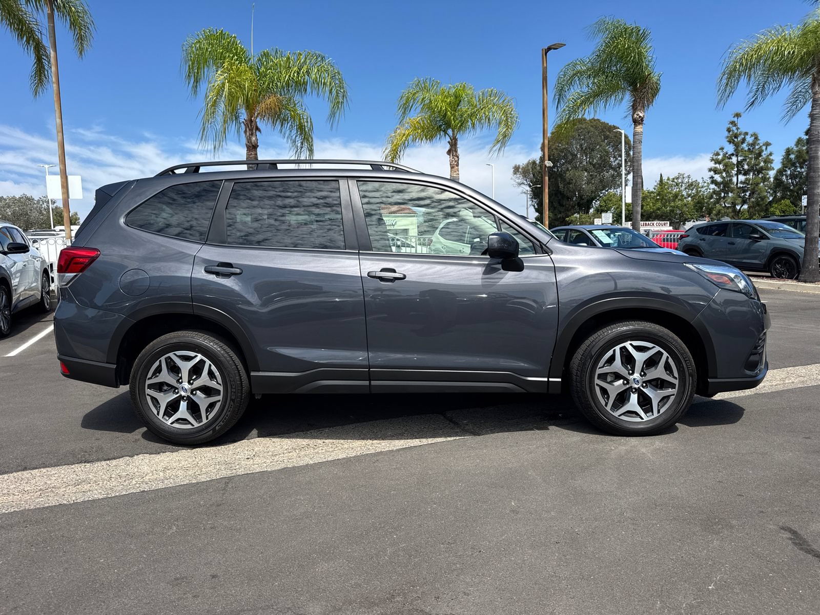 Certified 2023 Subaru Forester Premium AWD/4WD image 5