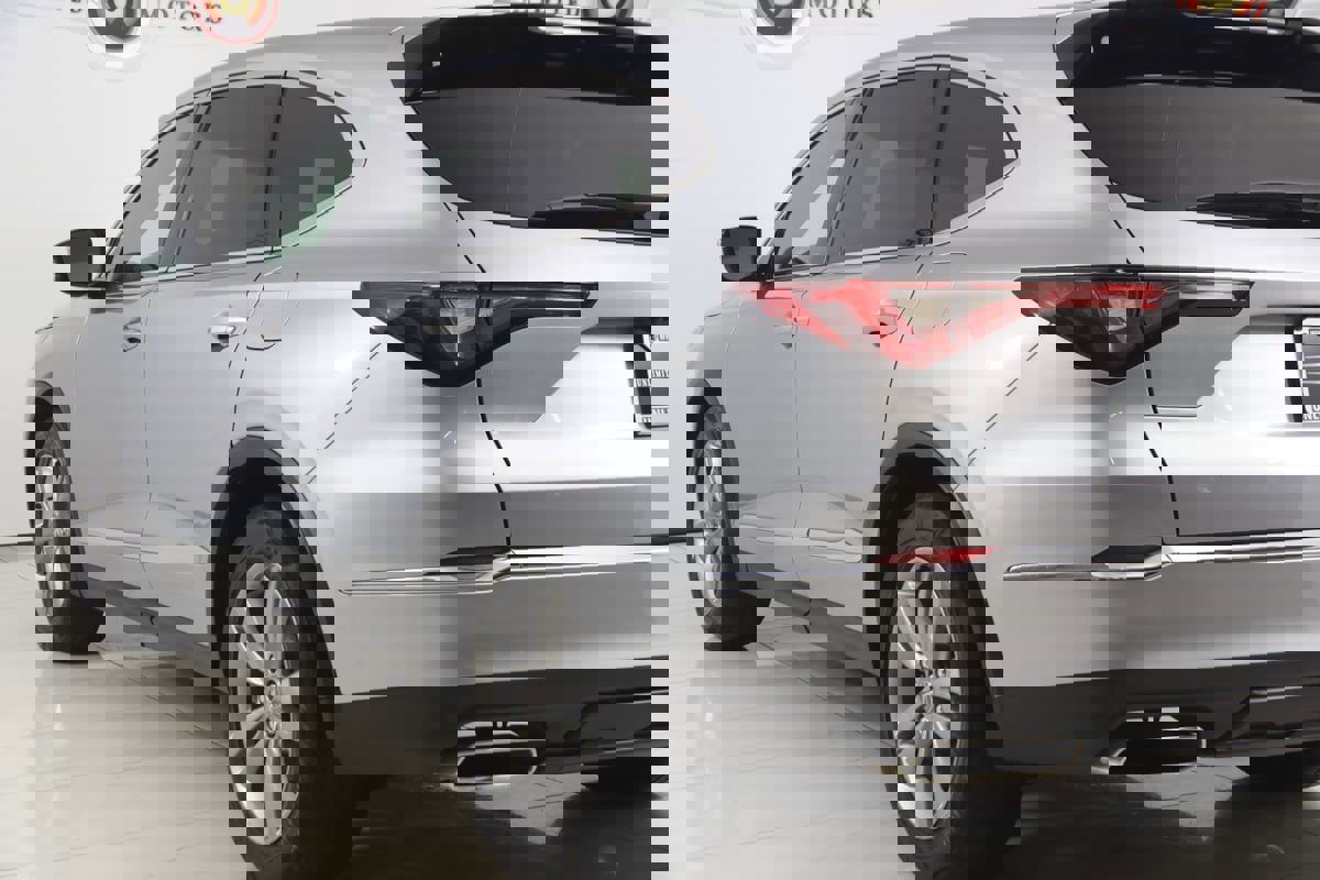 Used 2023 Acura MDX SH-AWD image 25