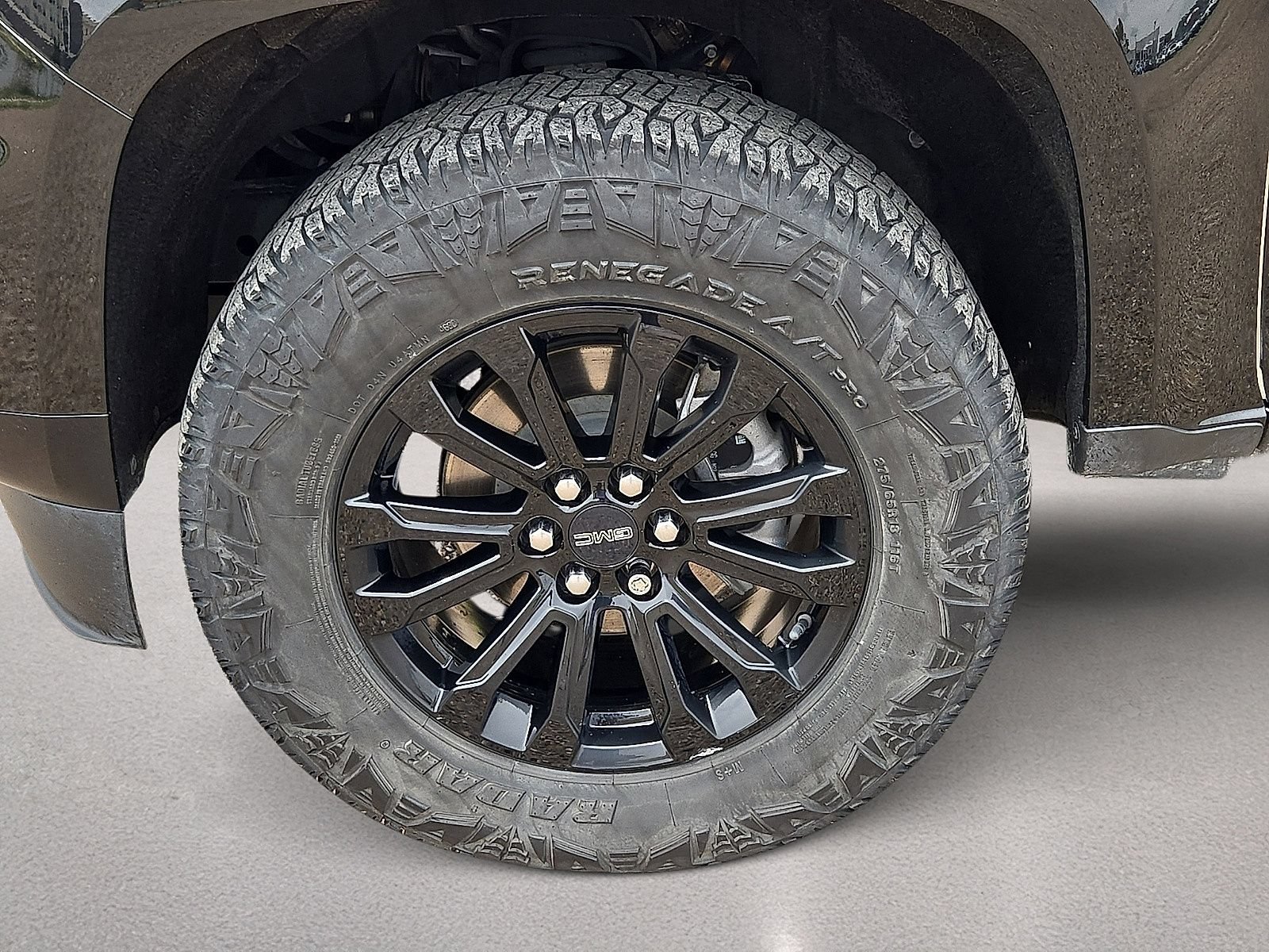 Used 2022 GMC Canyon Elevation w/ Elevation Premium Package AWD/4WD image 10
