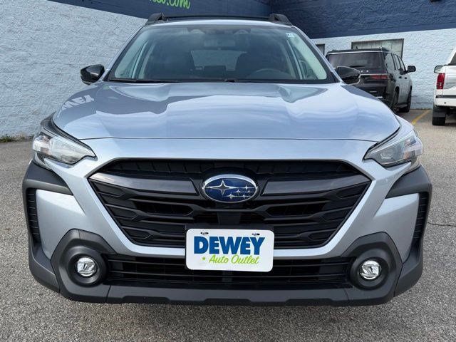 Used 2024 Subaru Outback Premium image 8