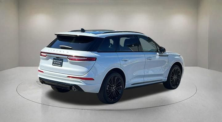 Used 2025 Lincoln Corsair Grand Touring w/ Equipment Group 302A image 5