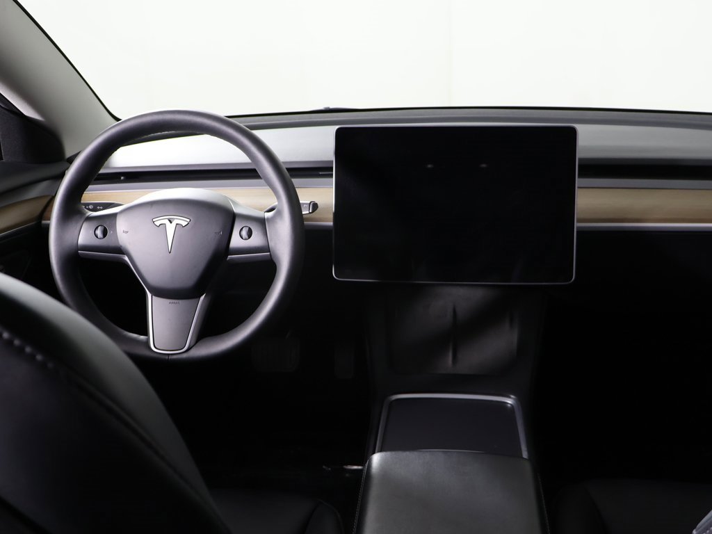 Used 2023 Tesla Model 3 Standard Range image 34