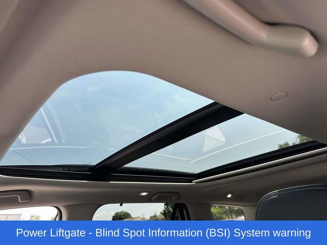 Used 2025 Honda Pilot Touring image 13