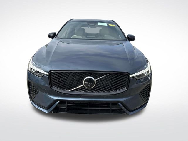New 2026 Volvo XC60 B5 Plus w/ Climate Package image 2