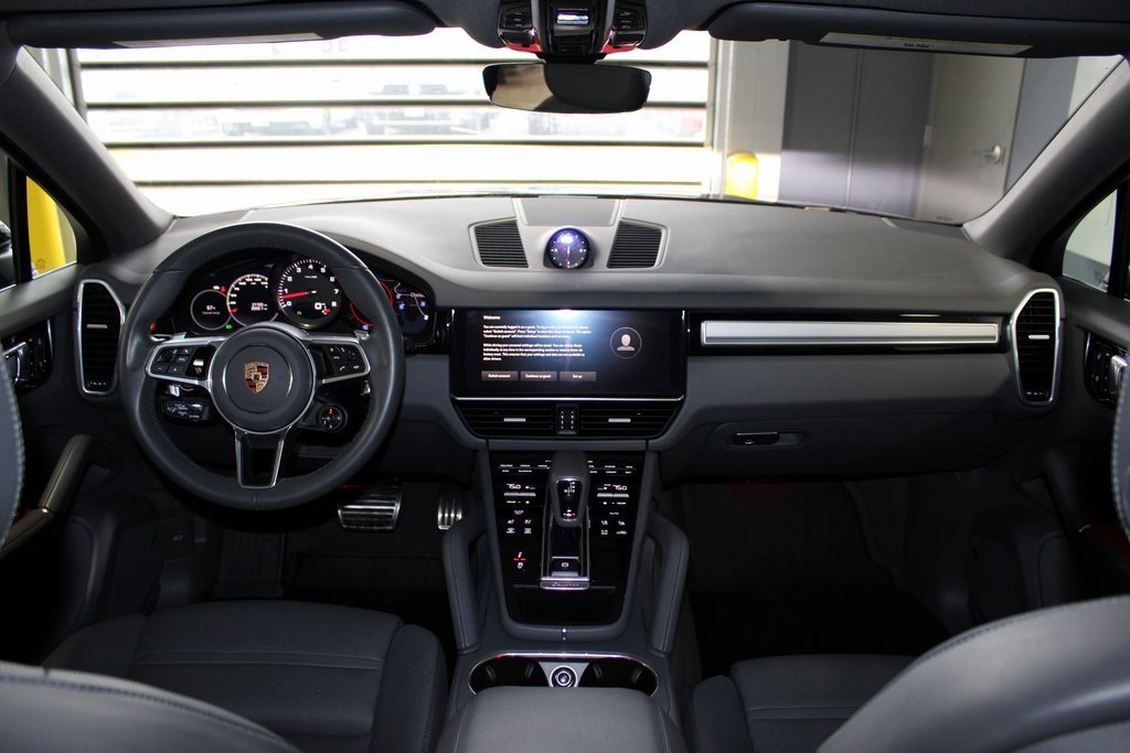 Used 2023 Porsche Cayenne S image 27