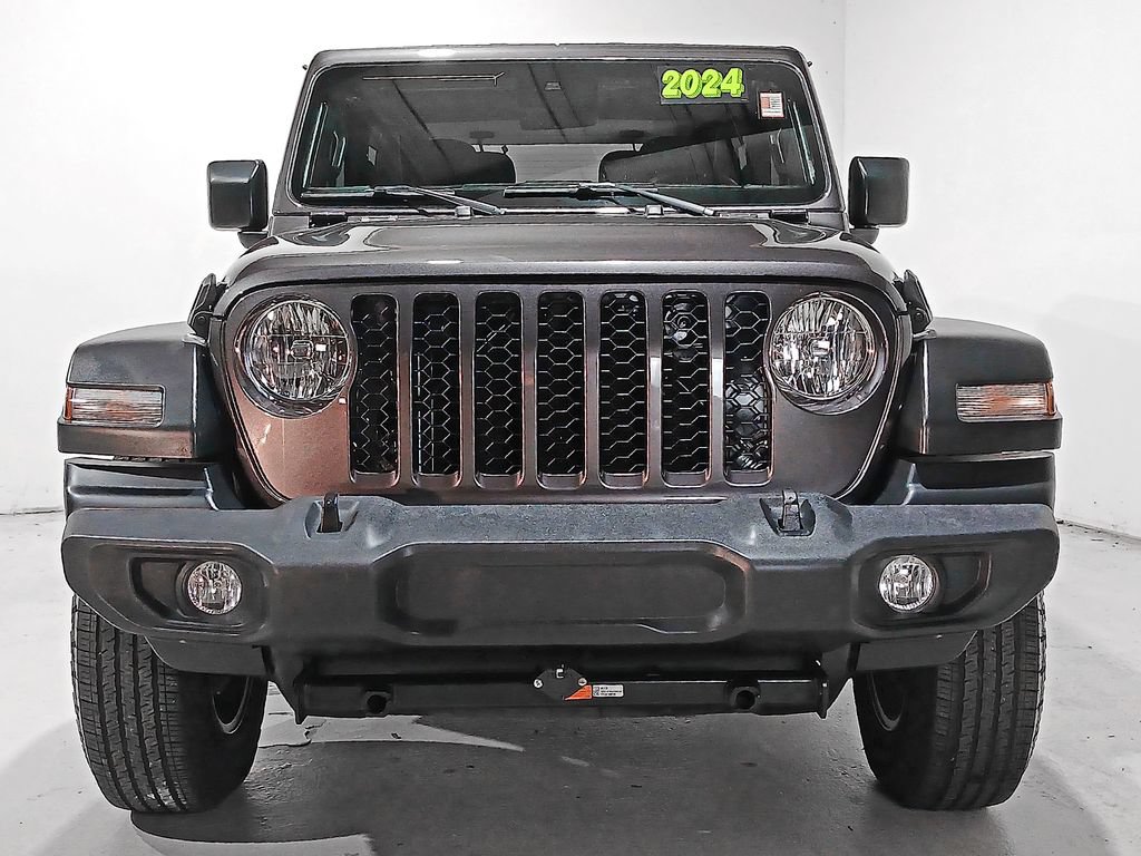 Used 2024 Jeep Wrangler Sport AWD/4WD image 2