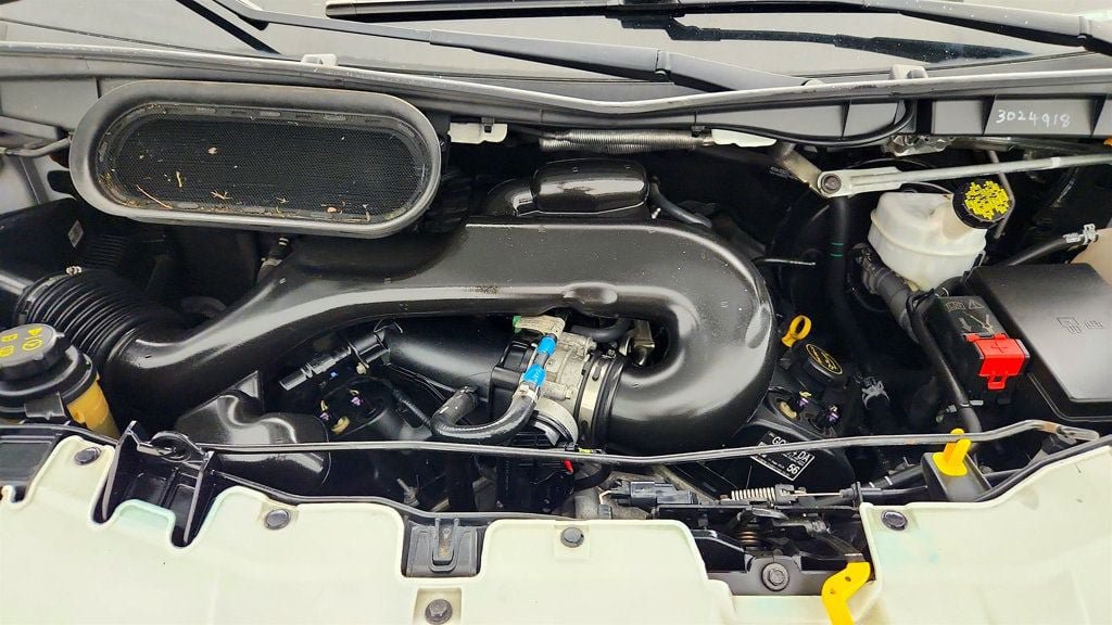 Used 2019 Ford Transit 150 130 Low Roof RWD image 28