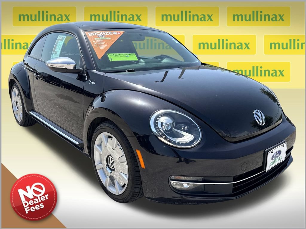 Used 2013 Volkswagen Beetle Turbo FWD image 1