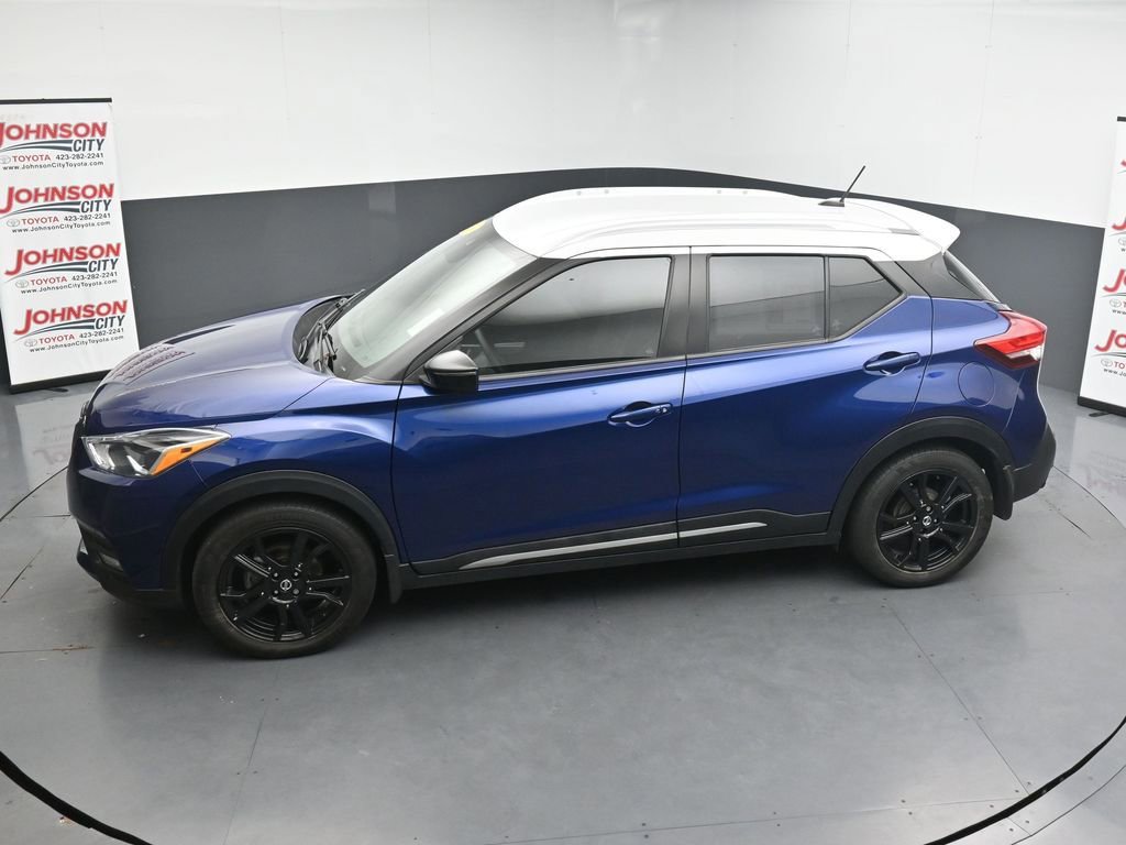 Used 2020 Nissan Kicks SR w/ SR Premium Package FWD image 27