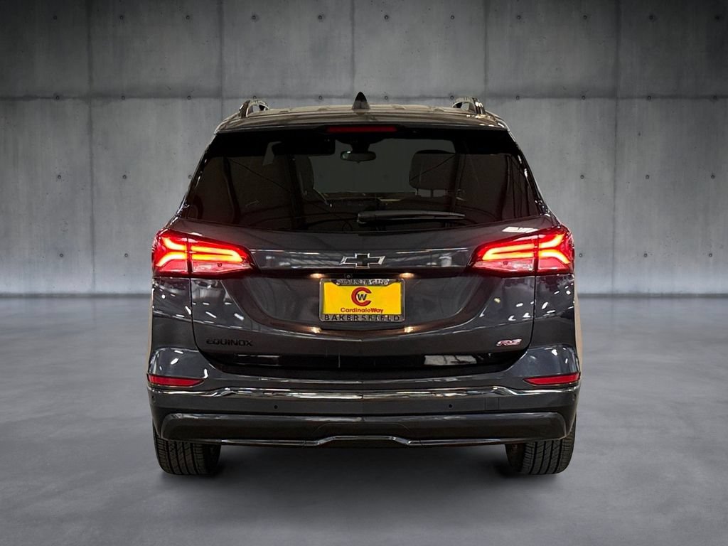 Used 2022 Chevrolet Equinox RS w/ RS Leather Package FWD image 4