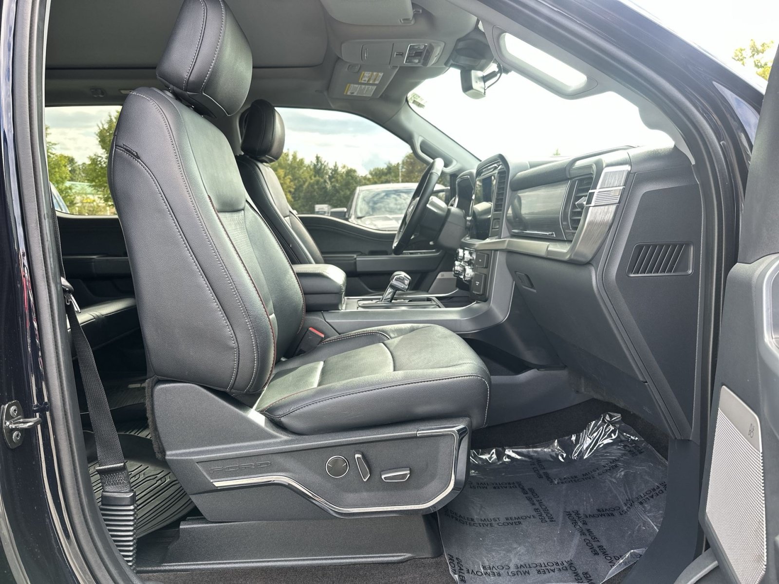 Used 2021 Ford F150 Lariat w/ Equipment Group 502A High AWD/4WD image 28