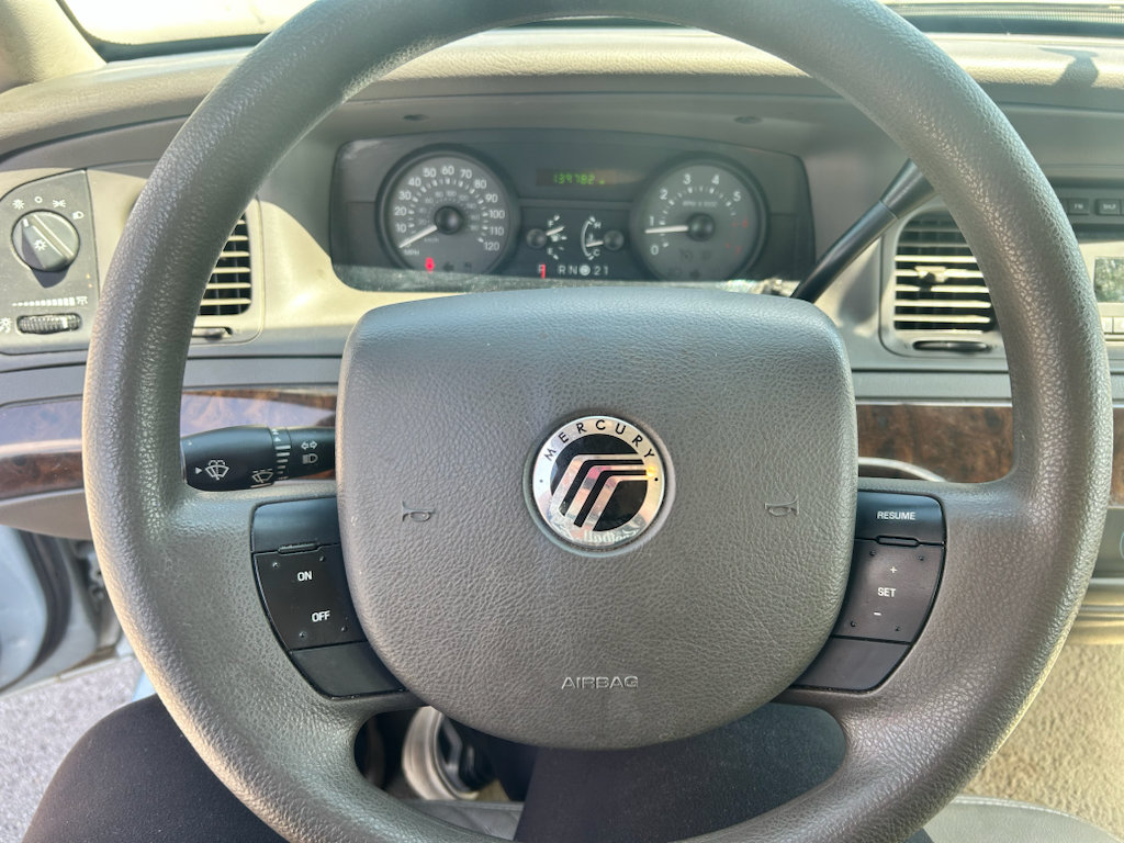 Used 2008 Mercury Grand Marquis GS RWD image 15