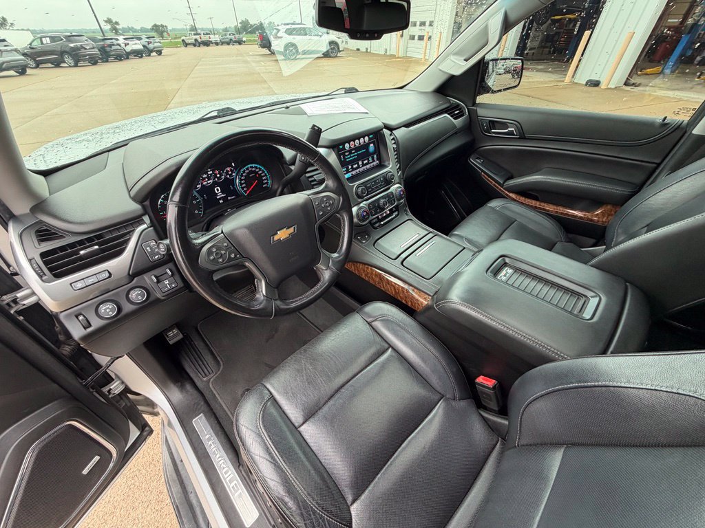 Used 2019 Chevrolet Tahoe Premier AWD/4WD image 14