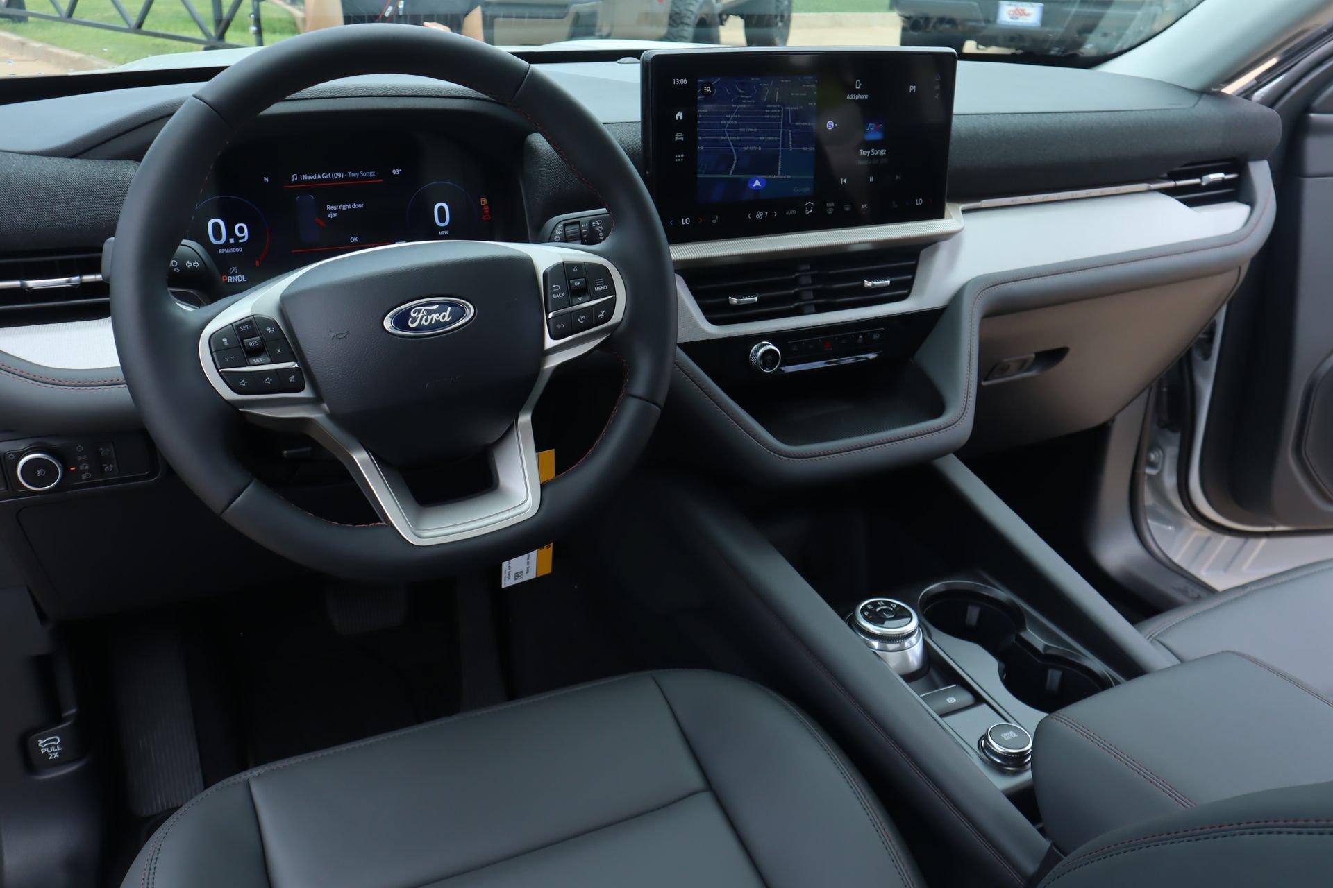 New 2026 Ford Explorer Active w/ Active Comfort Package AWD/4WD image 13