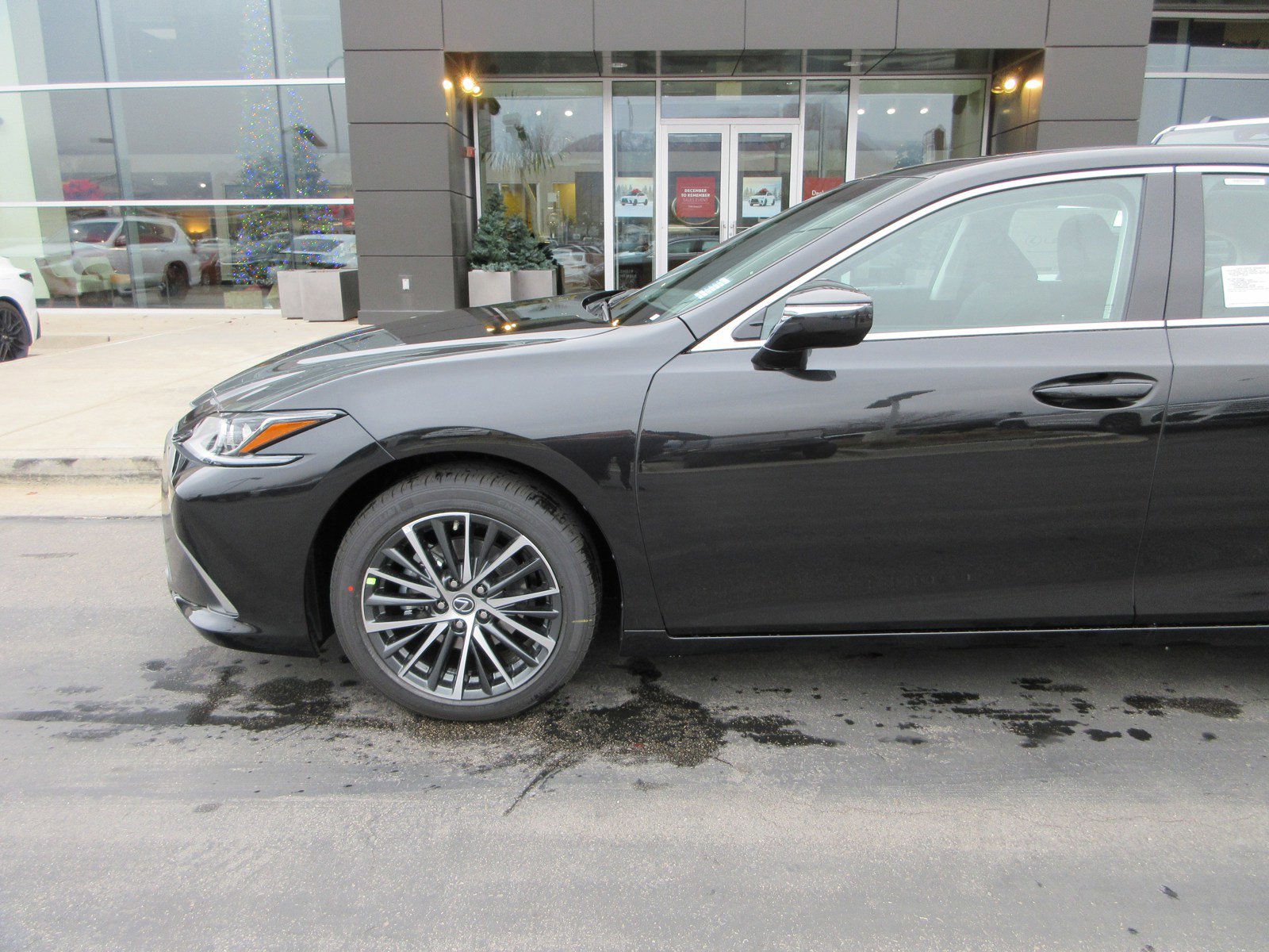 New 2025 Lexus ES 350 w/ Premium Package image 2