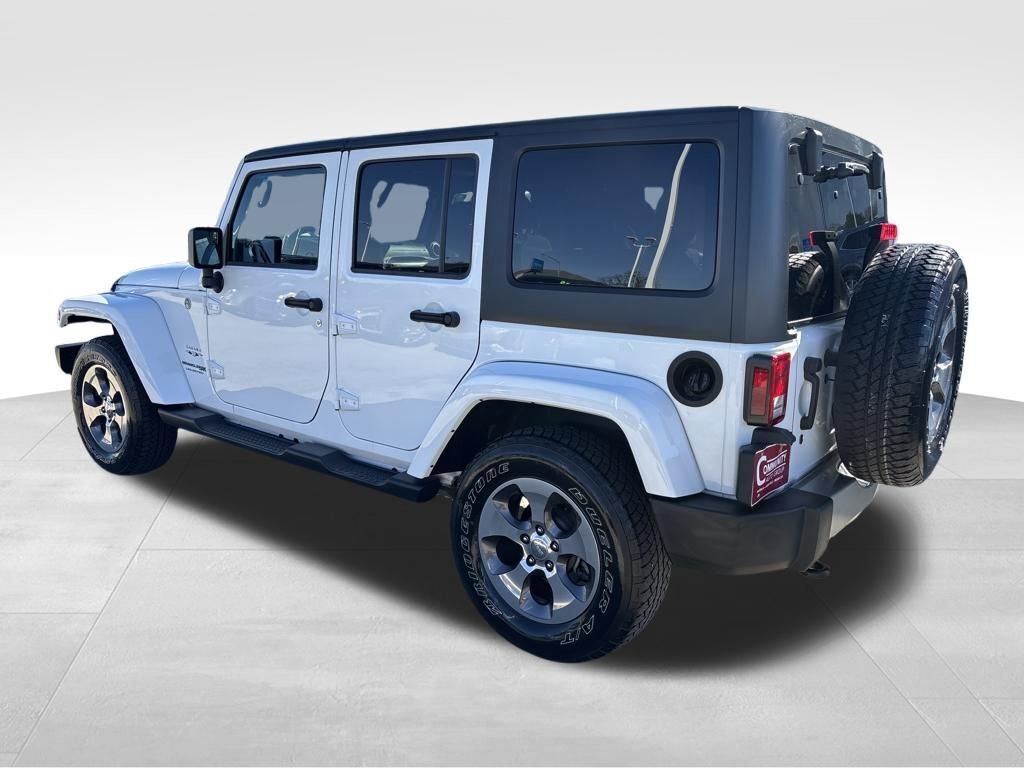 Used 2018 Jeep Wrangler Unlimited Sahara w/ Connectivity Group image 3