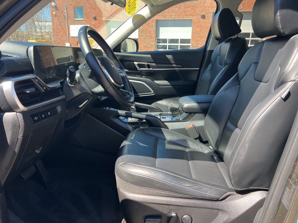 Used 2023 Kia Telluride S w/ S Sunroof Package AWD/4WD image 11