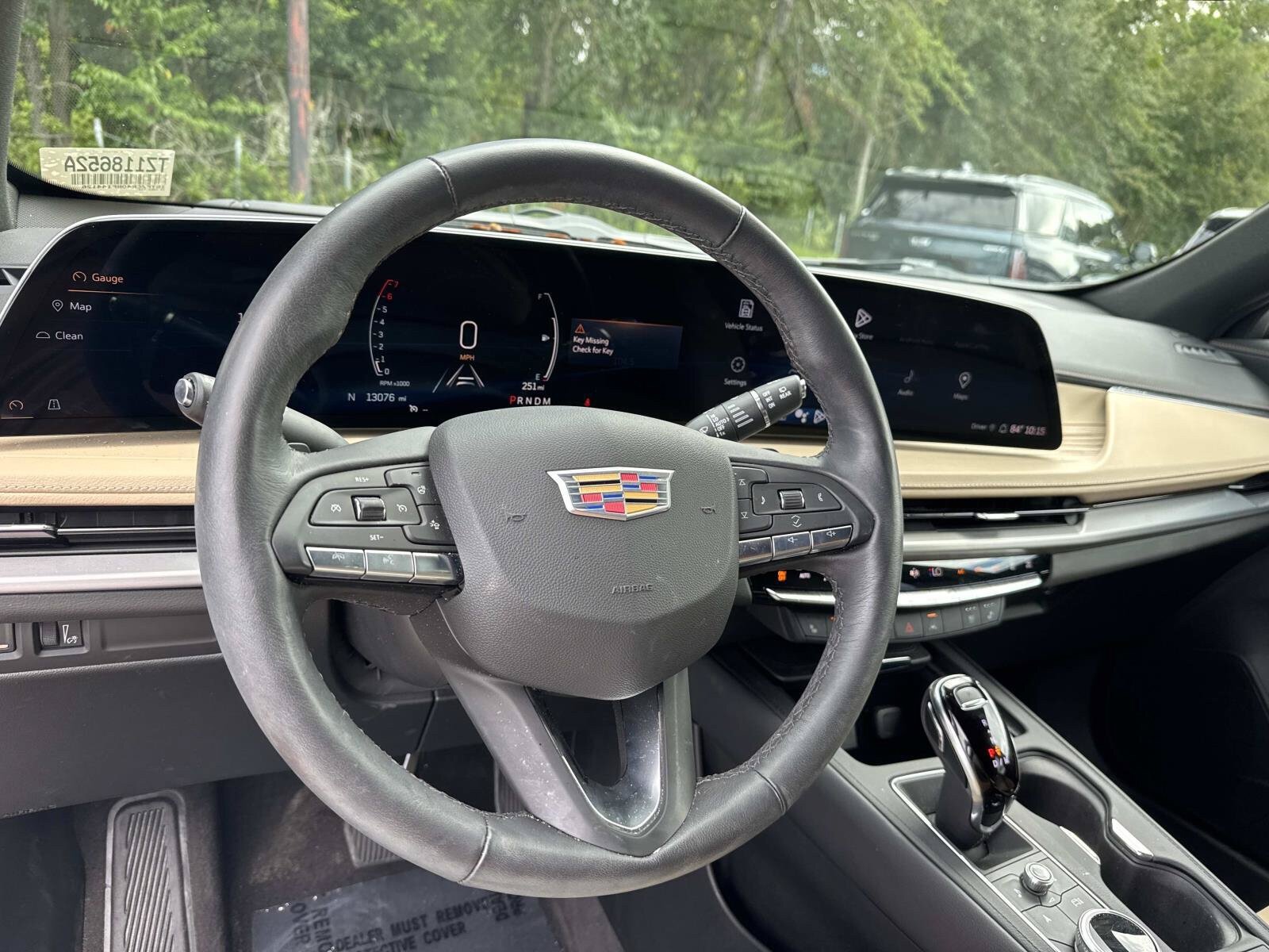 Used 2024 Cadillac XT4 Premium Luxury FWD image 15