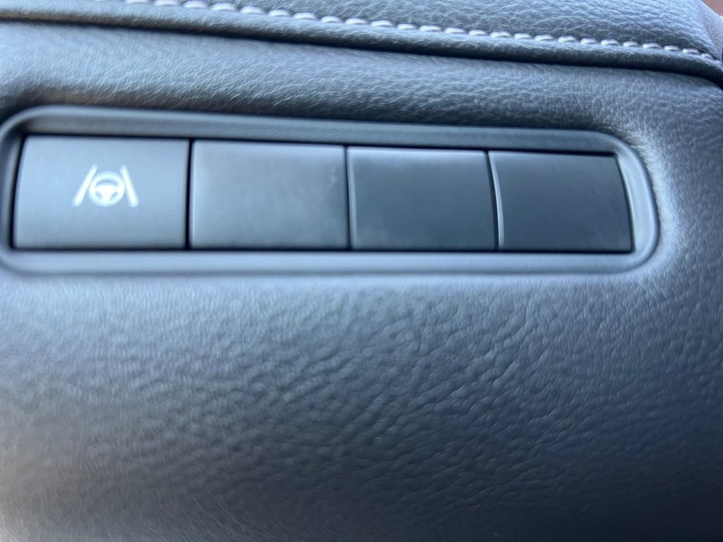 New 2026 Nissan Armada SV image 12