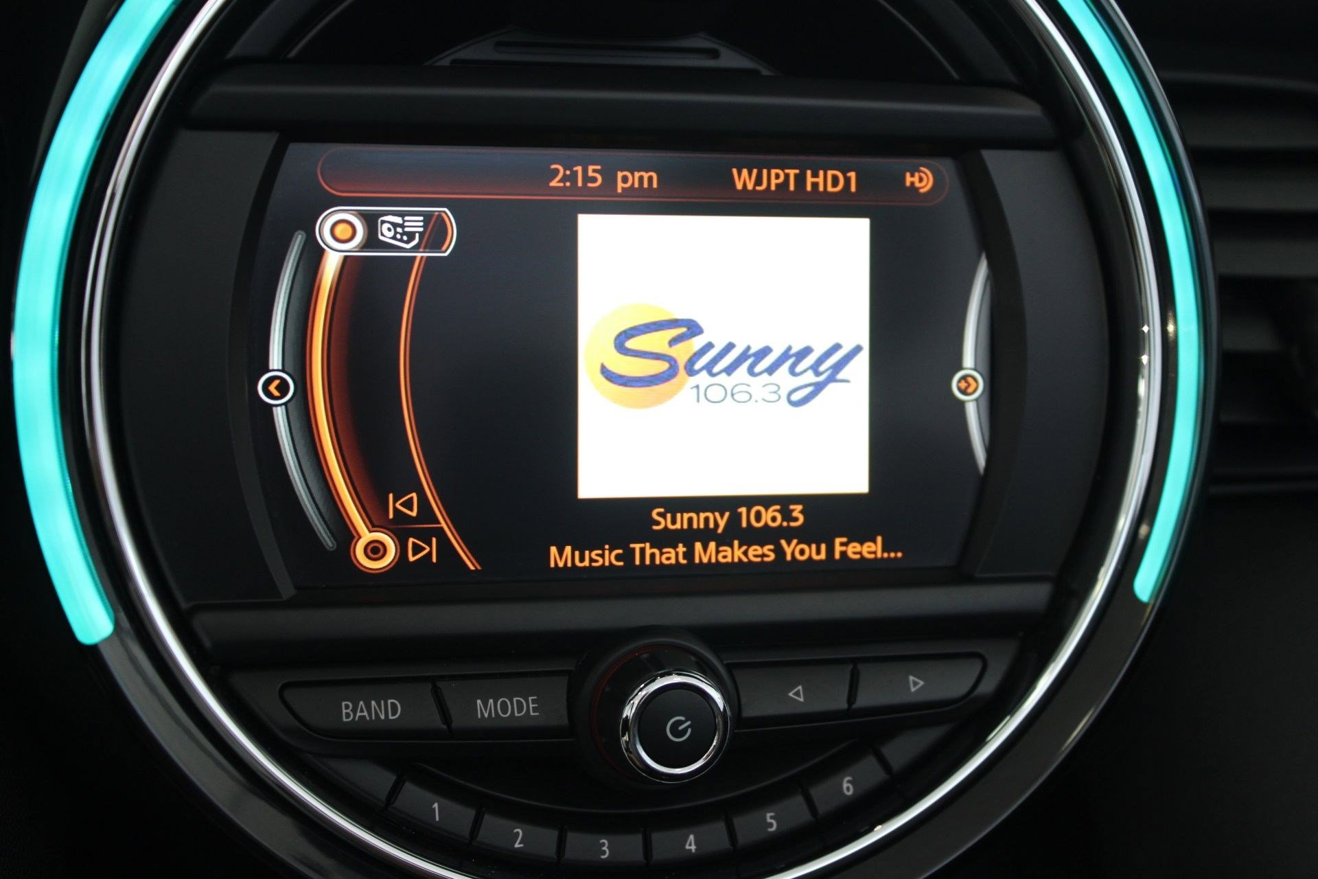 Used 2018 MINI Cooper Convertible image 23