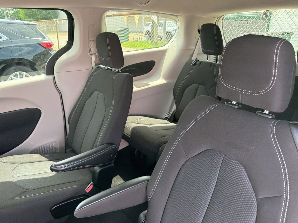 Used 2023 Chrysler Voyager LX FWD image 52