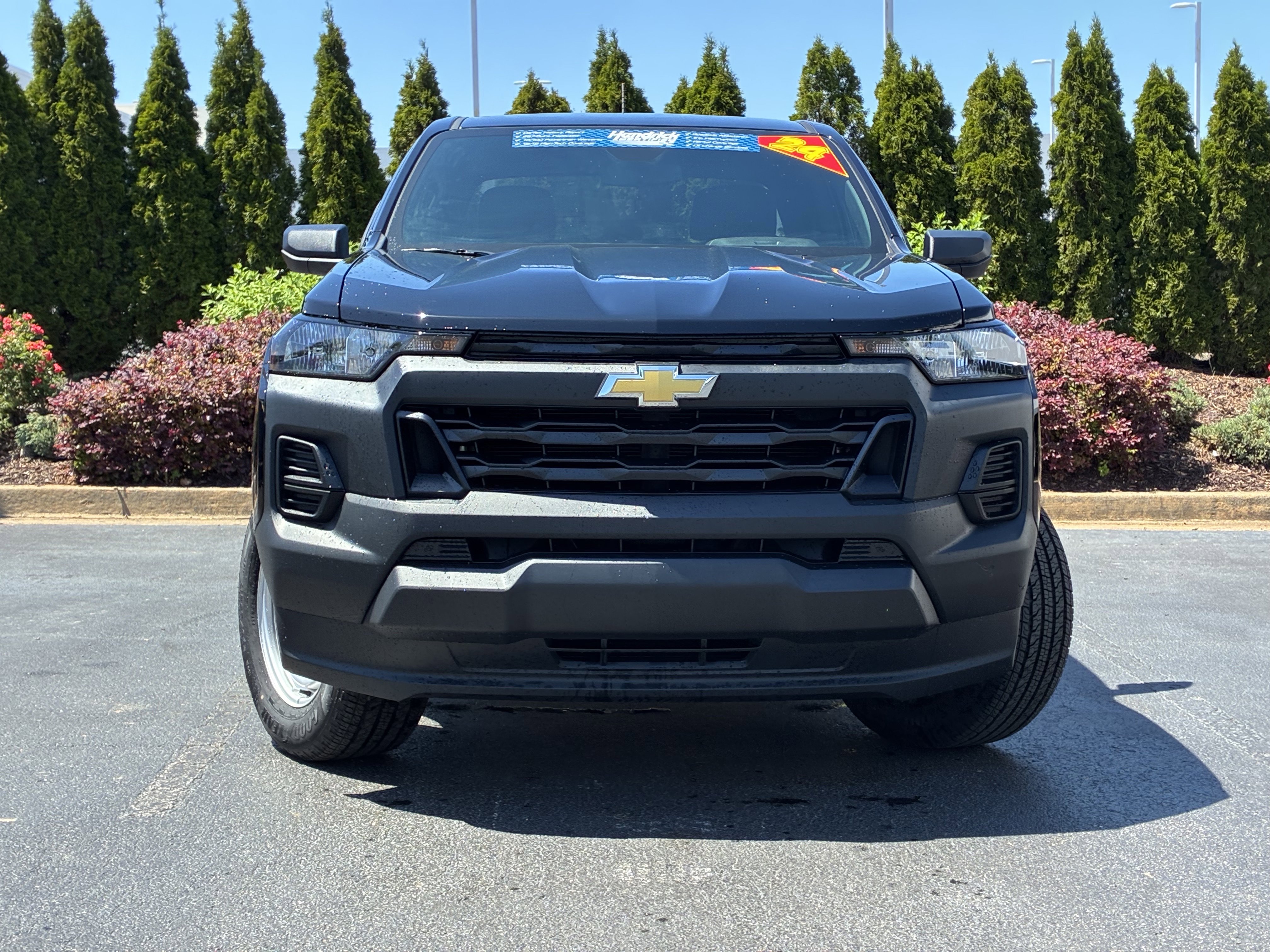 Used 2024 Chevrolet Colorado W/T image 6