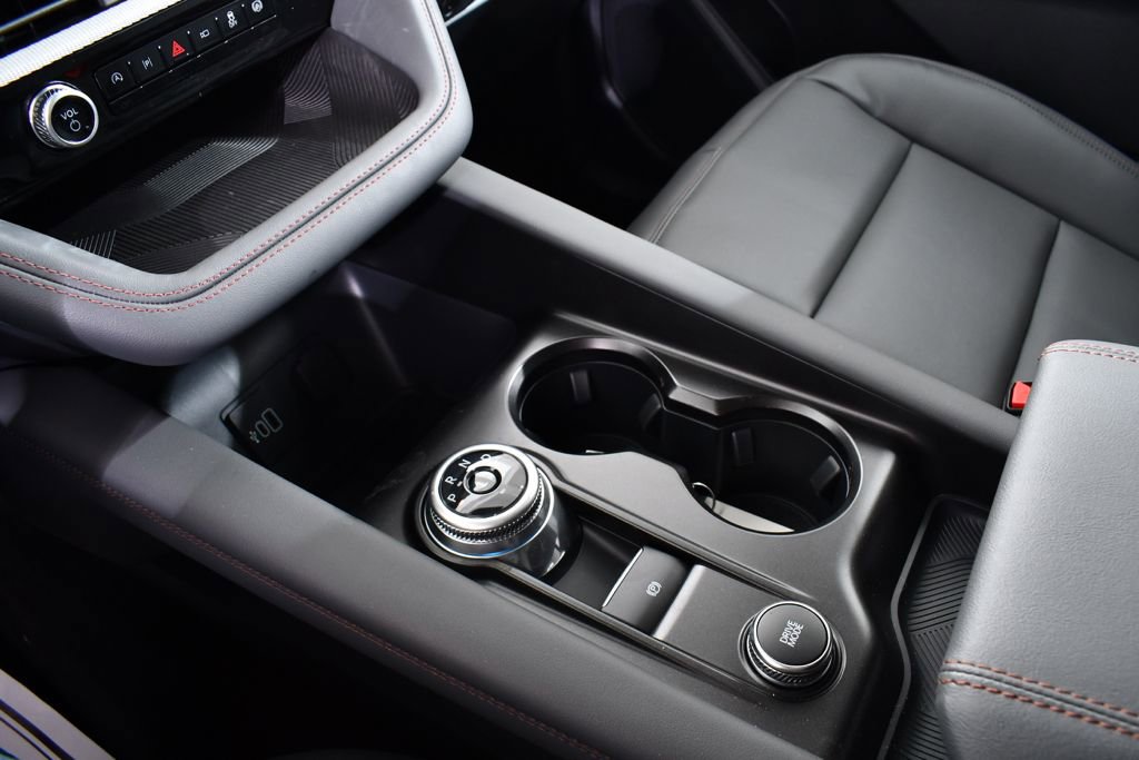 New 2026 Ford Explorer Active w/ Active Comfort Package image 32