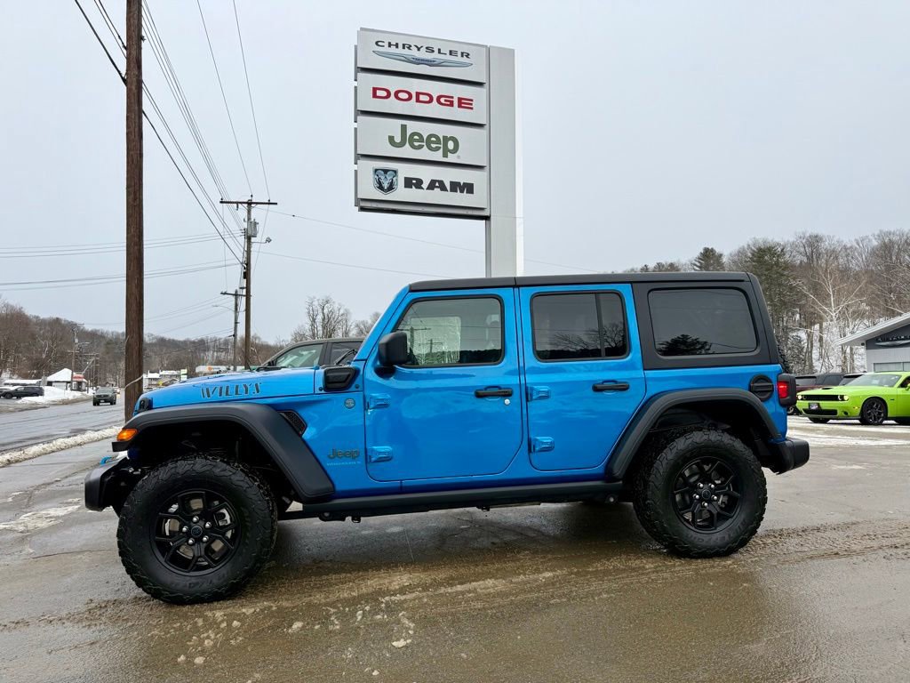 Used 2024 Jeep Wrangler Unlimited image 4
