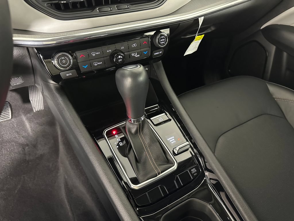 Used 2022 Jeep Compass Limited AWD/4WD image 15