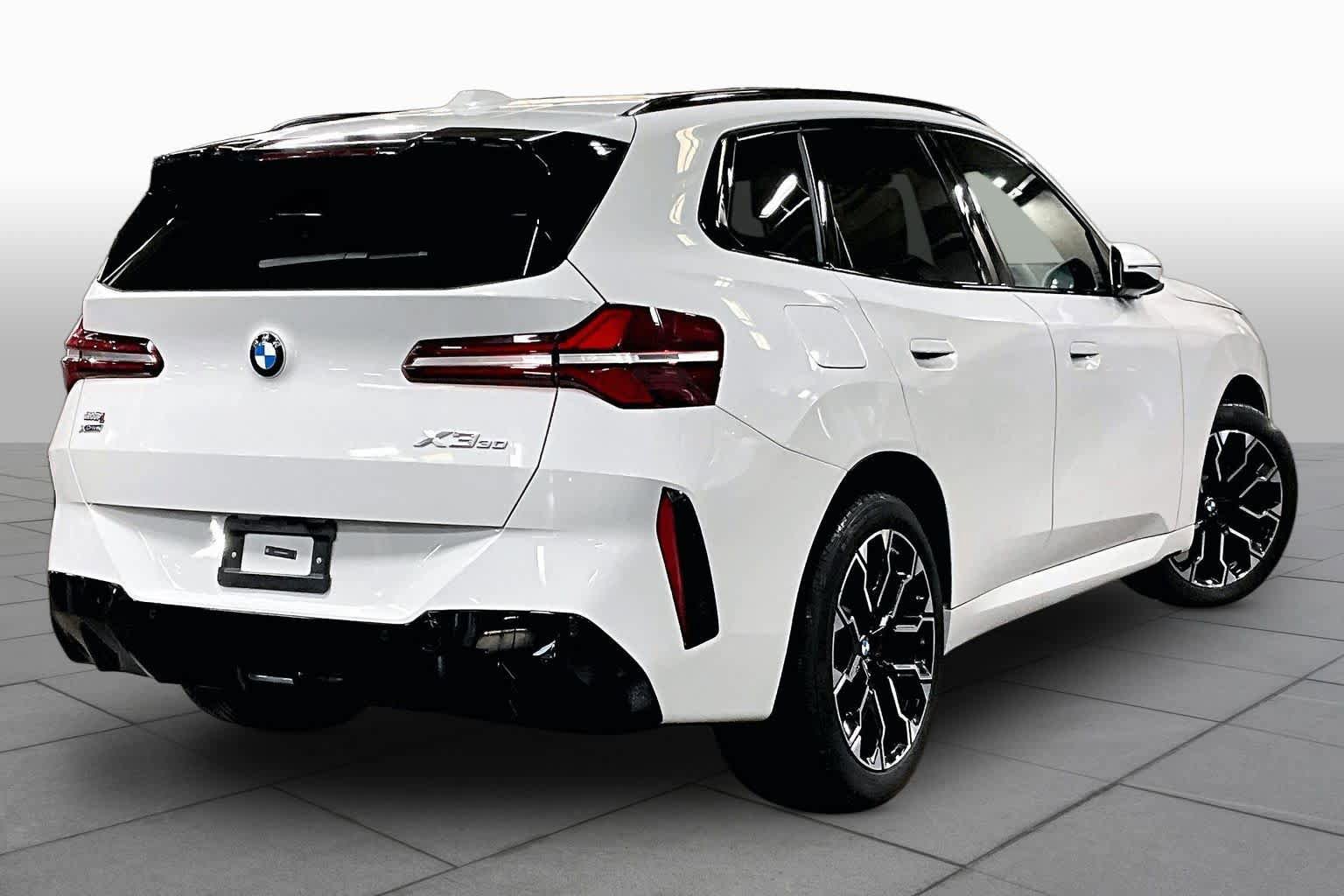 Used 2025 BMW X3 xDrive30i w/ Premium Package AWD/4WD image 13