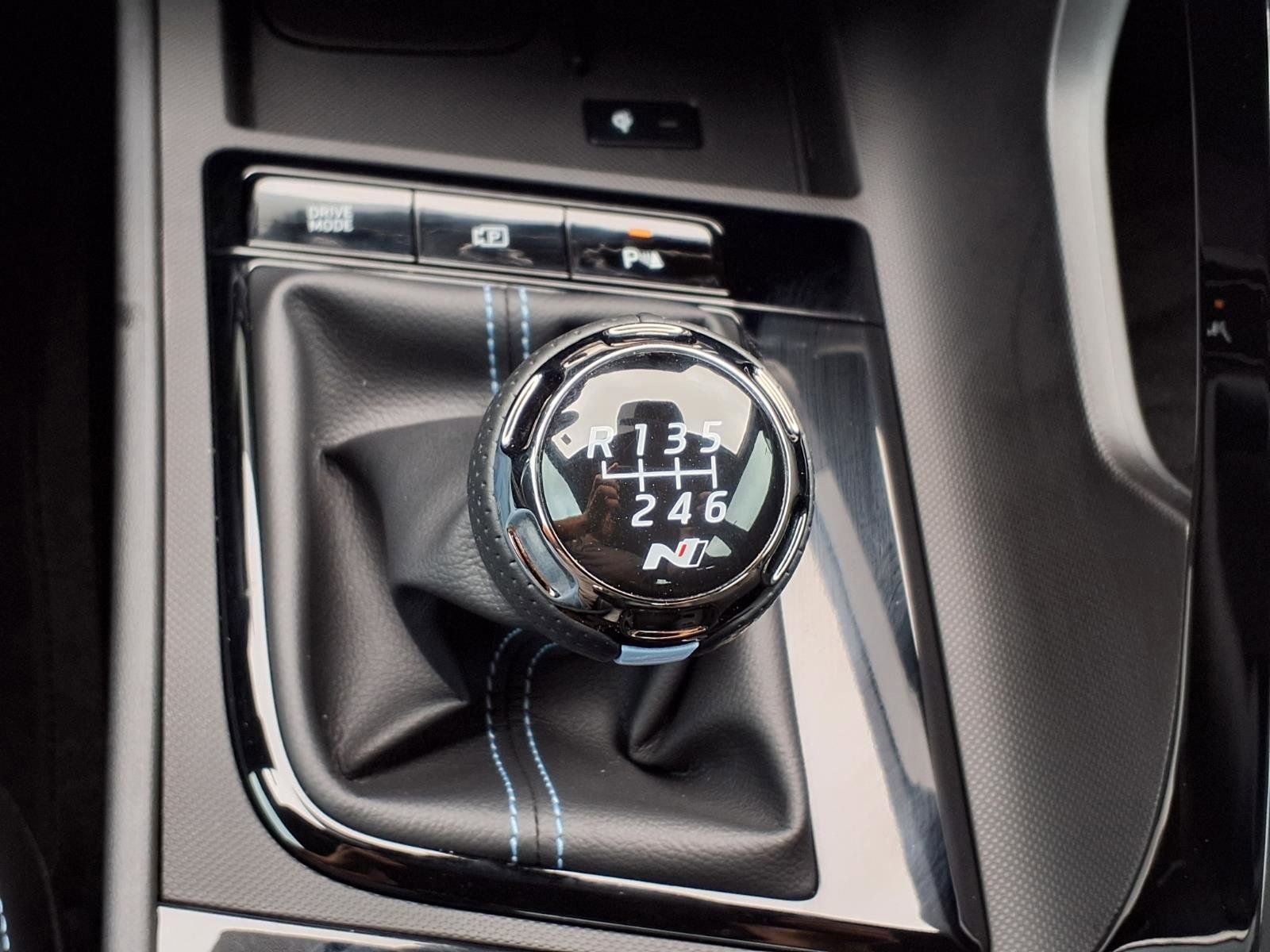 Used 2025 Hyundai Elantra N image 13