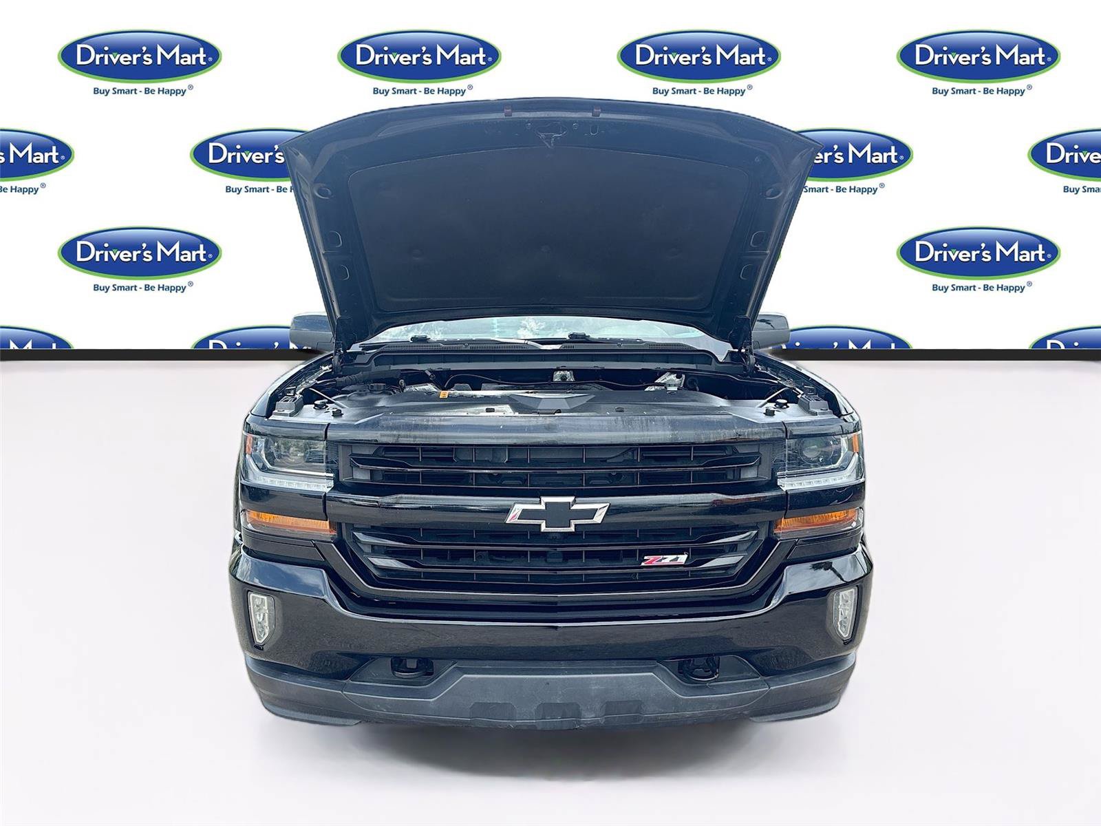 Used 2018 Chevrolet Silverado 1500 LT w/ Midnight Edition AWD/4WD image 31