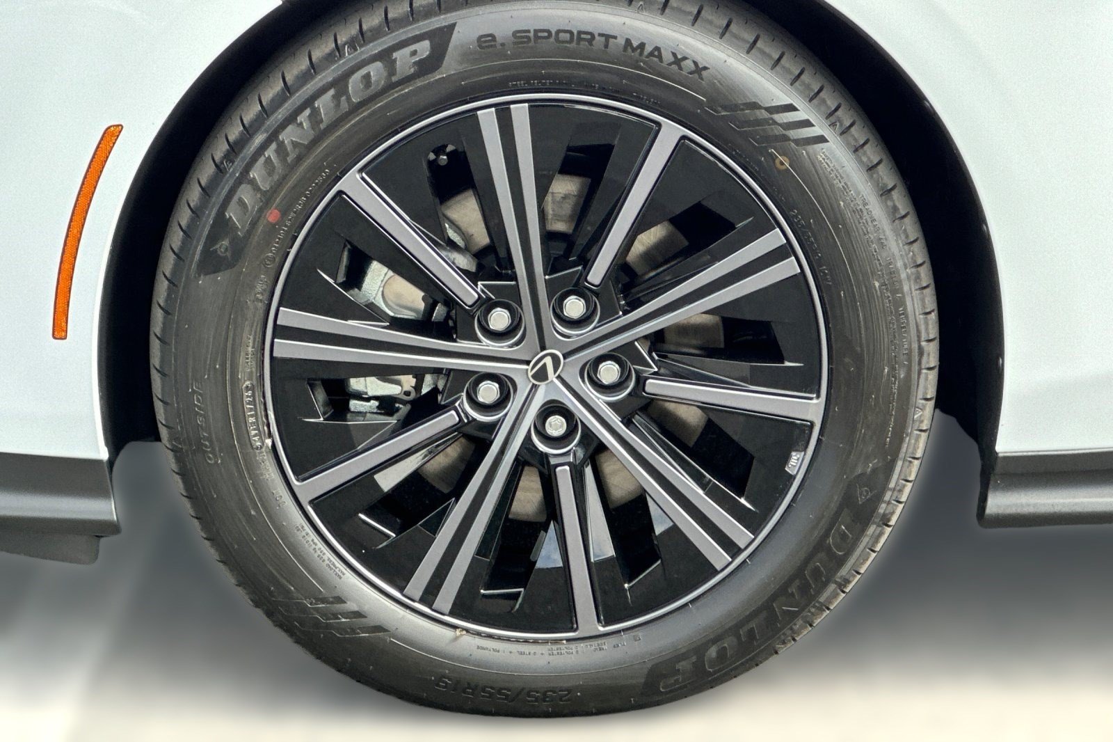 New 2026 Lexus ES 350e w/ Convenience Package FWD image 13