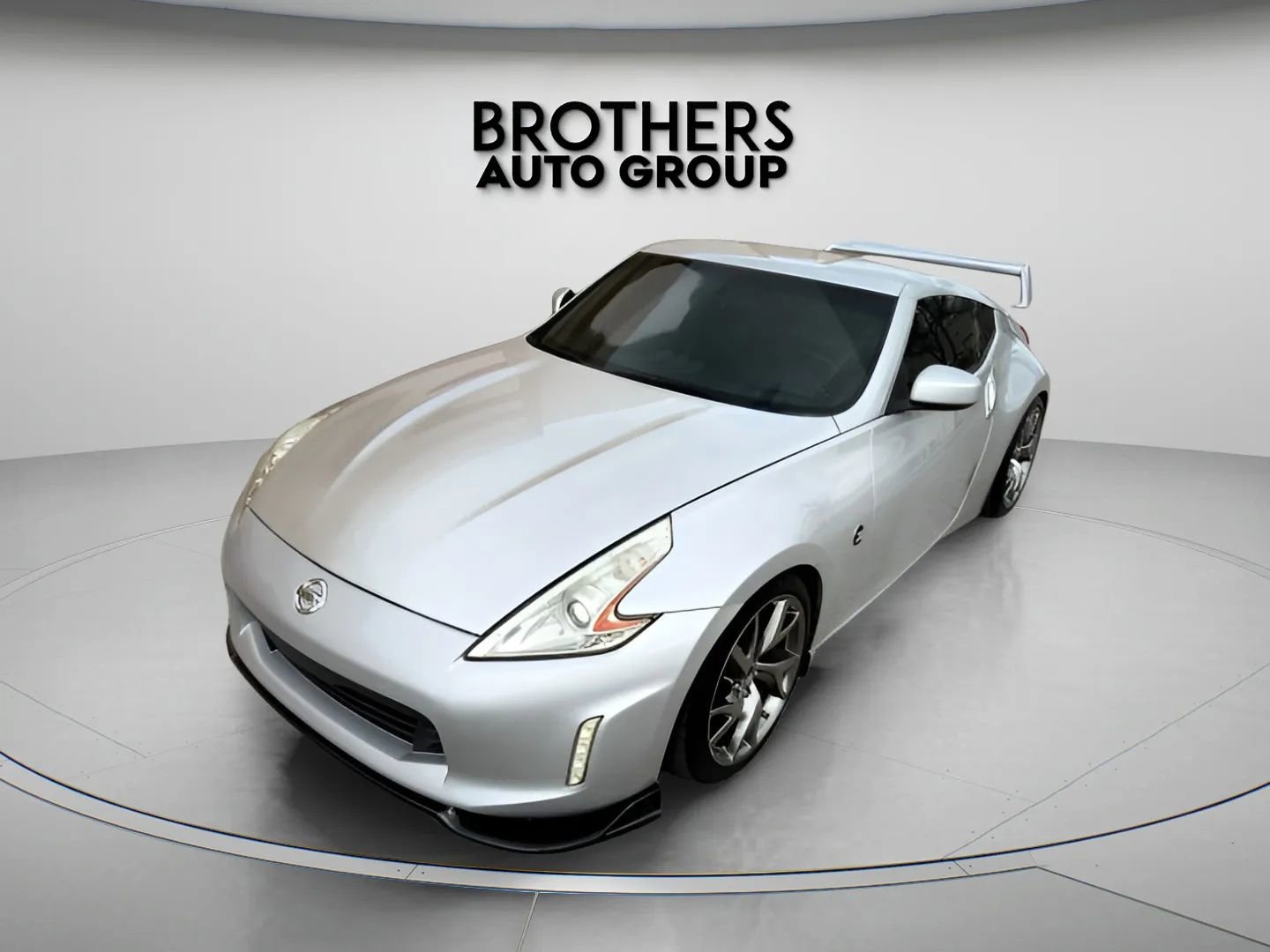 Used 2014 Nissan 370Z Coupe w/ Sport Package RWD image 8